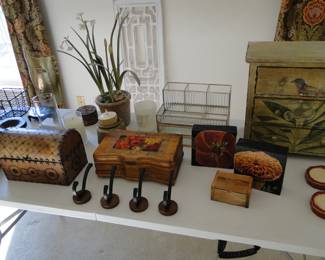 Nice set of four hangers