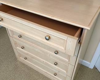 R14 - $75. 5 Drawer Dresser with Natural Wood Finish. (Pressed Wood) Excellent Condition, all drawer slides work well. Measures 37.5" wide x 19" deep x 39.25" tall. 