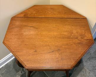 R43 - $150. Edwardian Octagonal 2 Tier Occasional table. Measures 30" x 29.25" x 26.75" tall. Top has a significant split on it from age. Table is still sturdy with beautiful lines!