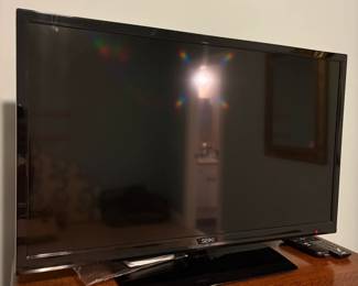 R72 - $20. Seiki 32" TV from 2013. 