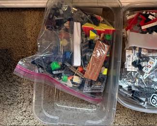 Assorted LEGO Building Blocks and Sets including LEGO Jurassic World Allosaurus  Baby Dinosaur Rescue 