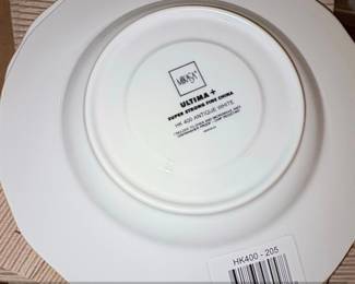 Mikasa Ultima Antique White HK Salad Plates and Cups Set second image