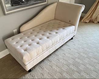 Tufted Velvet Chaise Lounge with Rolled Armrest and Nailhead Trim small stain