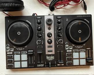 Hercules DJControl Impulse MK DJ Controller with Headphones third image