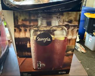 Rustic Country . Liter Glass Beverage Dispenser with Sangria Tag
