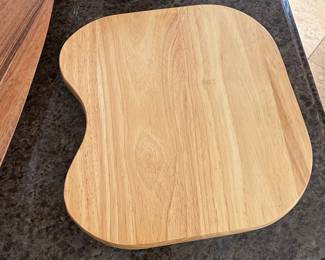 Organic Shaped Wooden Cutting Board