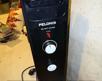 Pelonis Electric OilFilled Radiator Heater third image