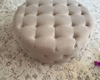 Safavieh Charlene Tufted Round Ottoman