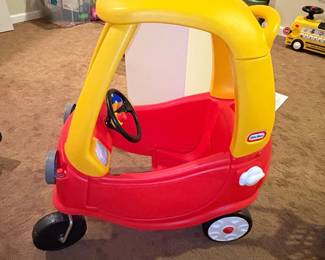 Little Tikes Cozy Coupe