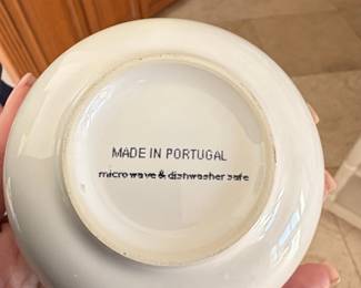White Ceramic Bowls Set of second image