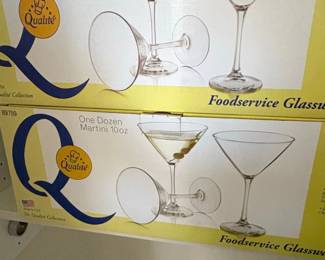 Qualit Collection Foodservice Martini Glasses  12 count