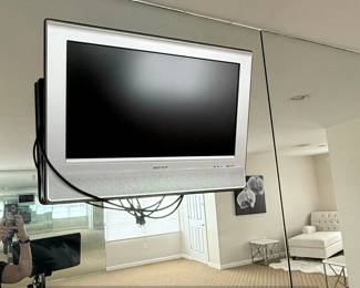 Sharp Aquos LCDU inch LCD Television