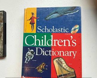Scholastic Childrens Dictionary with CDROM