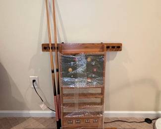 Wooden Billiard Cue Rack with Scorekeepers and Balls
