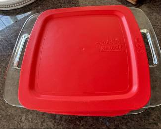 Pyrex Easy Grab Quart Oblong Baking Dish with Red Lid