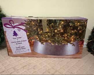 Ayieyill Inch Hammered Metal Christmas Tree Collar  Silver Tone