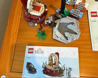 LEGO Marvel Black Panther King Namors Throne Room 
