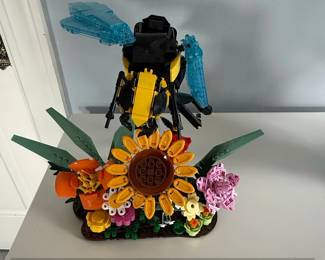LEGO Creator Expert Bumblebee   Building Set