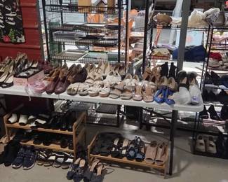 Tons of women's shoes sizes 6 to 10