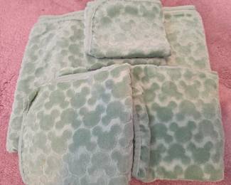 Set of vintage Mickey Mouse icon towel set from 1990's