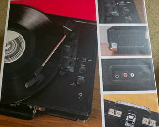 Crosley Cruiser Deluxe Portable Turntable - new in box