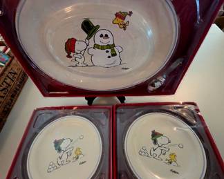 Snoopy Holiday Platter & Plates
