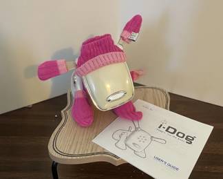 Vintage White I-Dog with Outfit