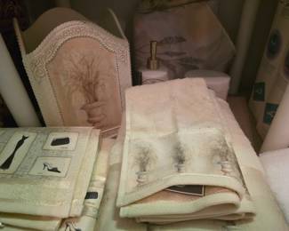 Croscill towels & bath items