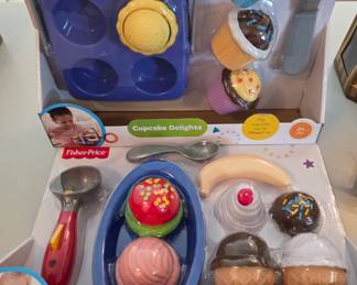 Fisher Price Ice Cream Party & Cupcakes 