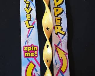 Dazzler Swivel Hopper