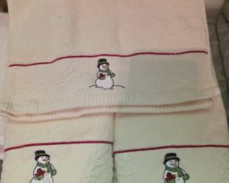 Lenox Snowman bath set