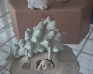 Precious Moments Sugar Town