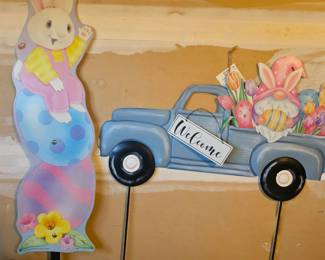 Outdoor Easter decorations