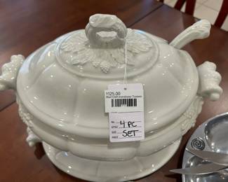 Red Cliff Ironstone Tureen