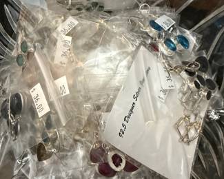 Necklaces, Brooches, Bracelets, Earrings, Watches, Jewelry Sets 