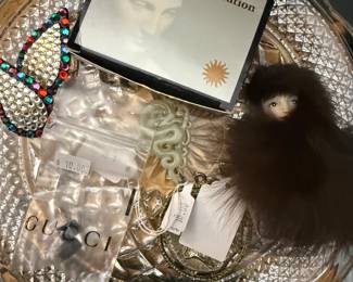 Necklaces, Brooches, Bracelets, Earrings, Watches, Jewelry Sets 