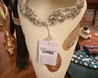 Retro Style Textured Vase 