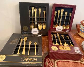 (A) Rogers Summit Flatware Set, (B) Rogers Summit Flatware Set