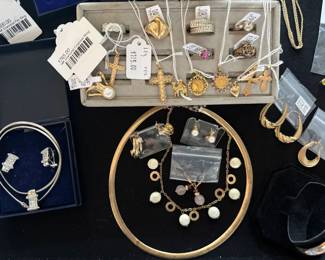 14k Diamond Channel Ring, Rings , Precious metal pricing is subject to change based on market fluctuation.