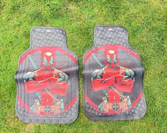 65 MarvelDeadpoolFloorMats