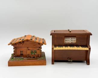 122 VintageMiniatureSwissChaletMusicBoxEnescoPianoCoasterHolder