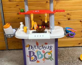 83 DeliciousBBQChildrensToyKitchenSet