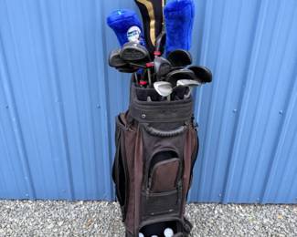 11 MixofGolfClubsBagAccessories