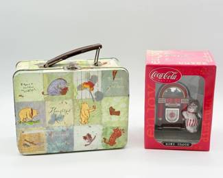 82 WinnieThePoohLunchBoxCocaColaPolarBearJukeboxMiniClock