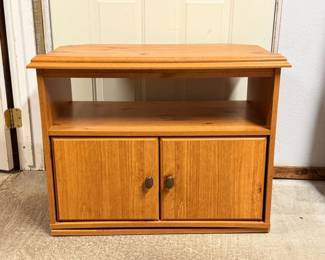 154 VintageSwivelTVStandwStorage