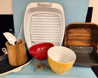 Get Cookin  Le Creuset  More