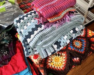 VINTAGE QUILTS