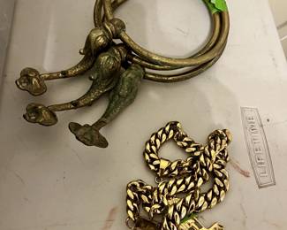 BRASS AND COPPER COLLECTABLE AND VINTAGE ITEMS