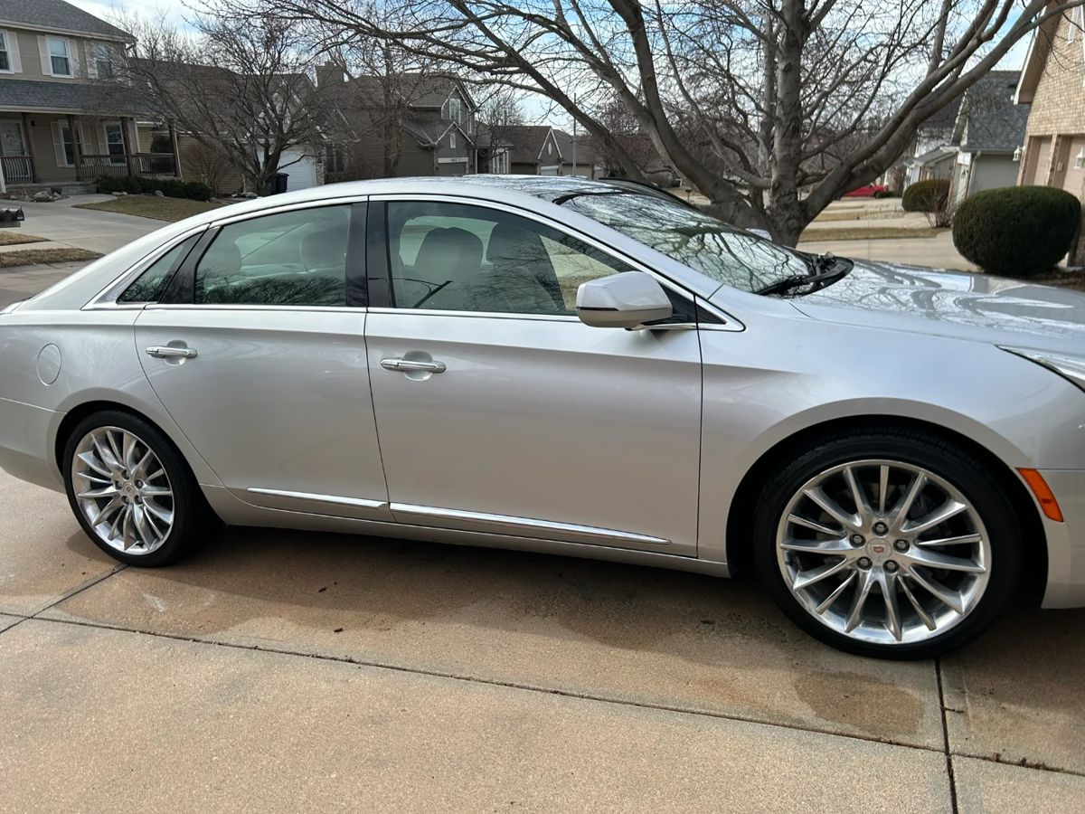 2014 Cadillac XTS Platinum Collection 