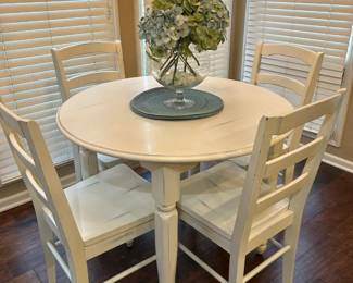 Farmhouse Style Kitchen Table and 4 Chairs